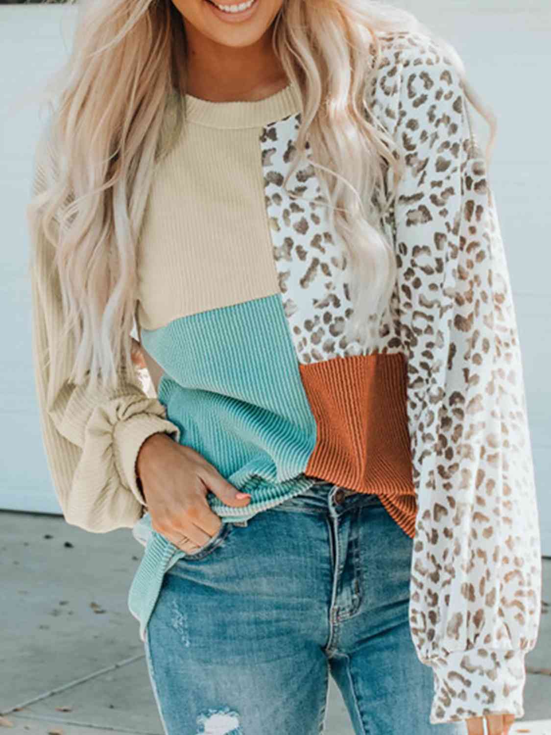 Color Block Leopard Round Neck Sweatshirt